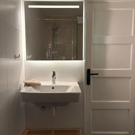 3 Bedroom In Near The And Close To Amsterdam